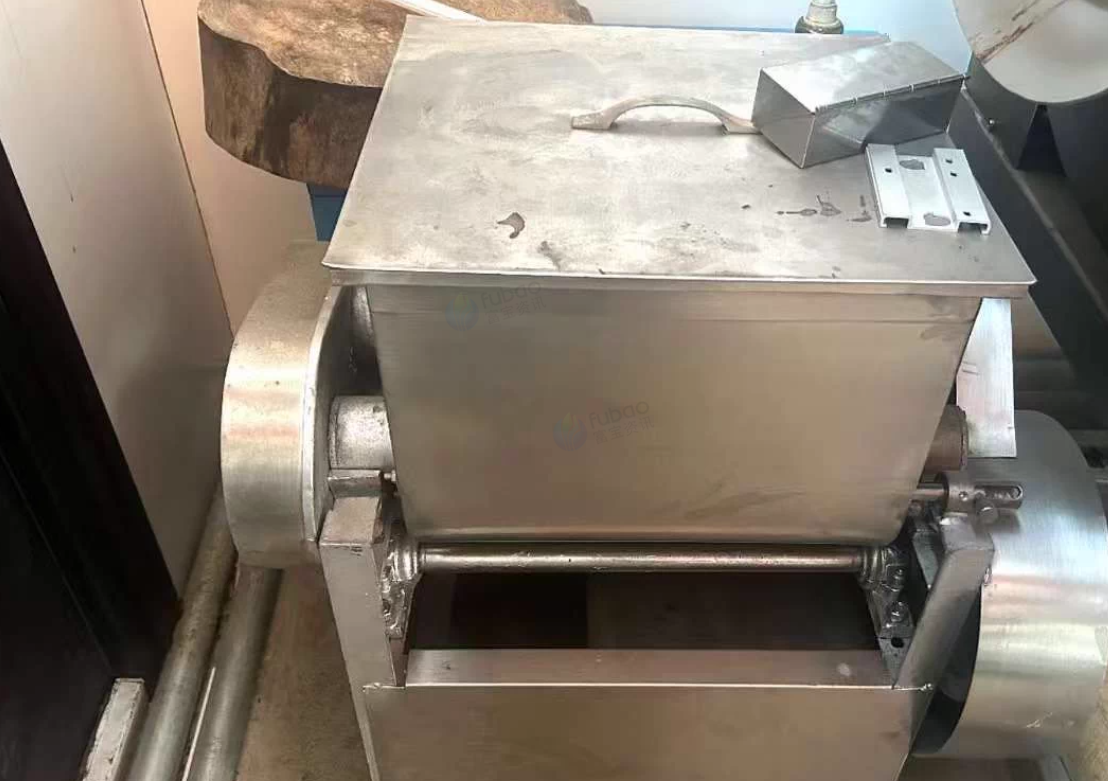 大庆地区工厂处理食品设备一批