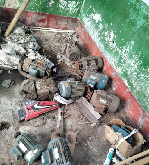 白山地区工厂处理榨油机三套