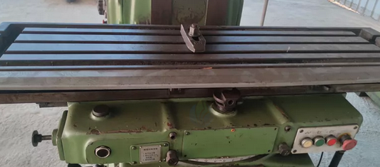 漳州地区处理威达X6132万能升降台铣床