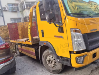 泰安地区处理8吨豪沃悍将