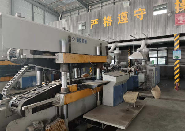 徐州地区工厂处理通塑200-600PE波纹管生产线6台