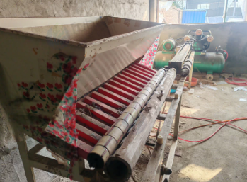 潍坊地区胶带厂处理4轴胶带分条机