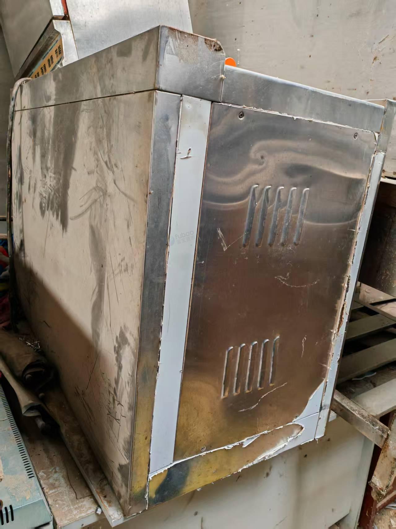 1月5日中卫学校燃油气双炒双尾炉、排烟罩、铁木菜堆（40mm) 双耳炒锅等报废资产处置项目转让公告