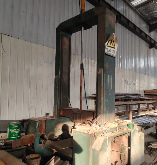 淮安地区工厂处理钢结构设备4台