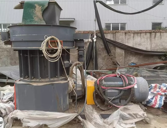 成都地区处理固废生物颗粒650立式环模制粒机