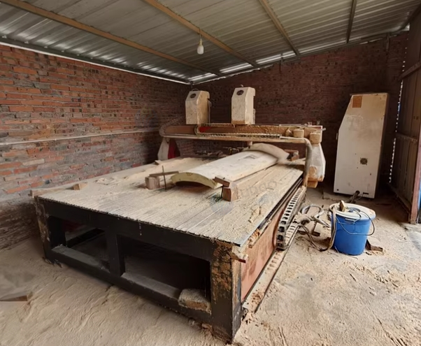 广元地区厂房搬迁处理雕刻机、改锯设备