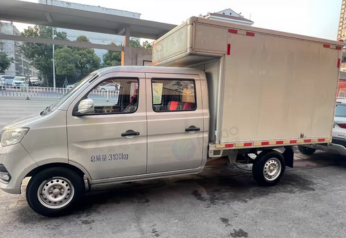 荆门地区处理双排集装箱小货车