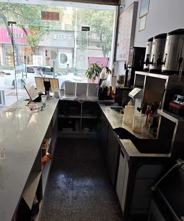 鹰潭地区处理奶茶店整店设备物资
