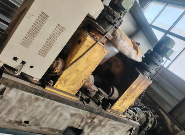 淮安地区工厂处理钢结构设备4台