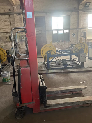 北京地区工厂处理通风管道加工设备冲床、铆钉机、等离子切割机、拱扳法兰机、气动折弯机、角钢法兰机、升降机、起重机等