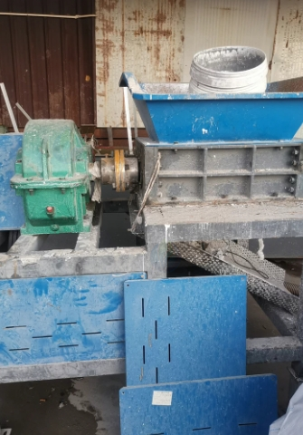 东莞地区个人处理600型单轴撕碎机