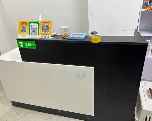 泉州地区处理1.5匹空调、茶桌、货柜、前台等