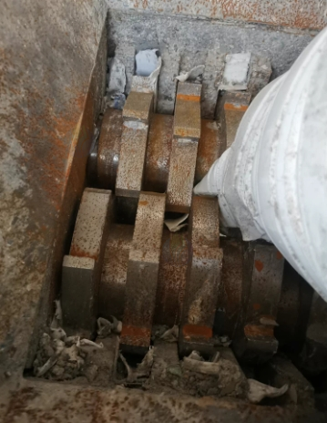 东莞地区个人处理600型单轴撕碎机