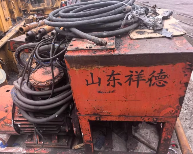 毕节地区处理山东祥德3200分体式钻机3台、1900分体式钻机1台