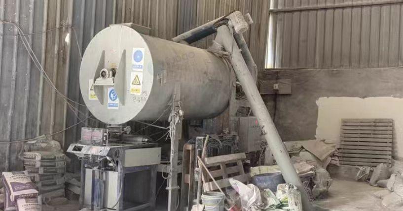 昆明地区转行处理腻子粉厂房全套设备