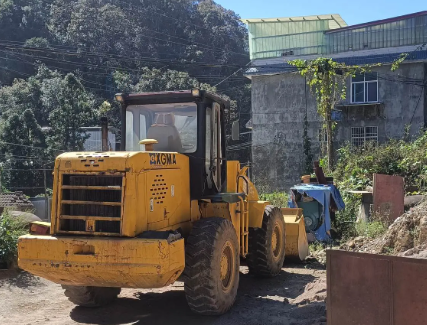 文山地区处理制沙机、装载机