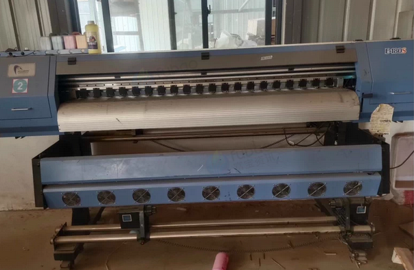 上饶地区处理3.2米户外喷绘写真机 、奥威5代头1.8米写真机