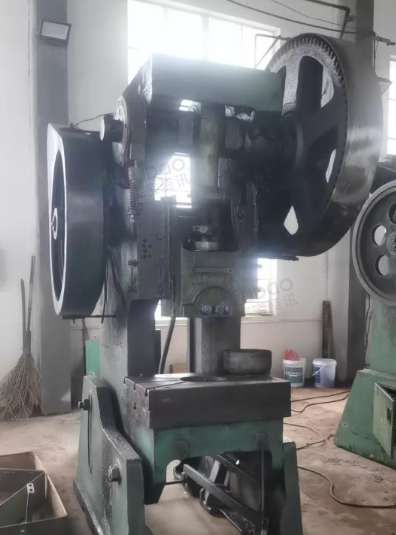 无锡地区工厂处理冲床一批