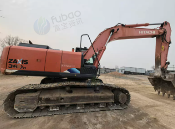 潍坊地区个人处理19年日立300-5A挖掘机