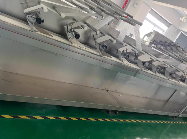 徐州地区工厂处理大昌2021年全自动准新机器湿巾配贴盖机包装机