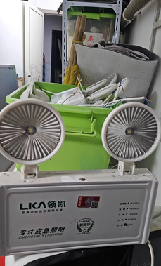 宜昌地区处理应急照明灯、安全出口指示灯、烟感器、报警控制器全套