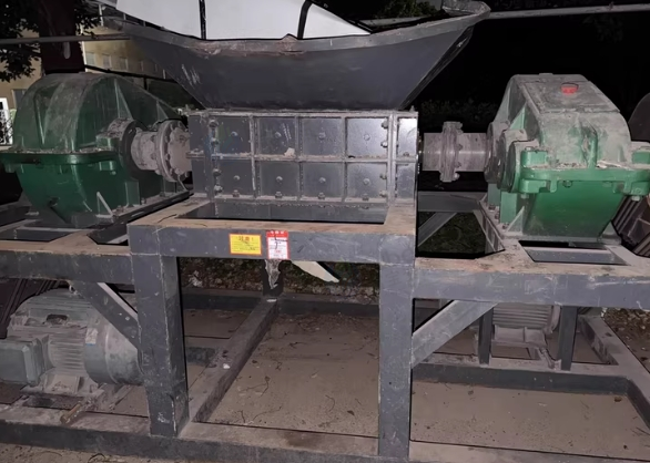 绍兴地区处理800加重型撕碎机