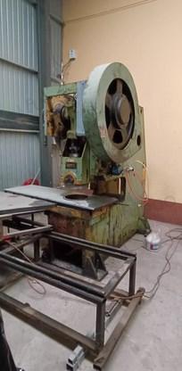 廊坊地区处理杨力40吨80深喉冲床