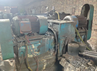 聊城地区工厂处理5台机械设备