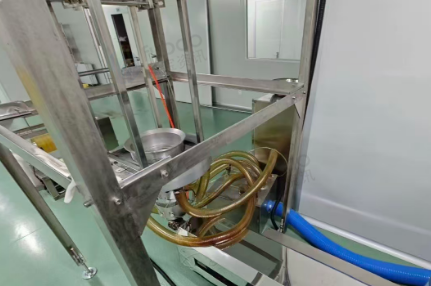 上海地区公司处理吹膜机等设备