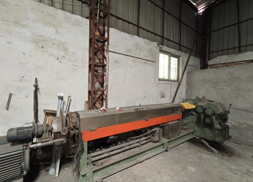 东莞地区工厂处理pvc新料造粒机全套设备