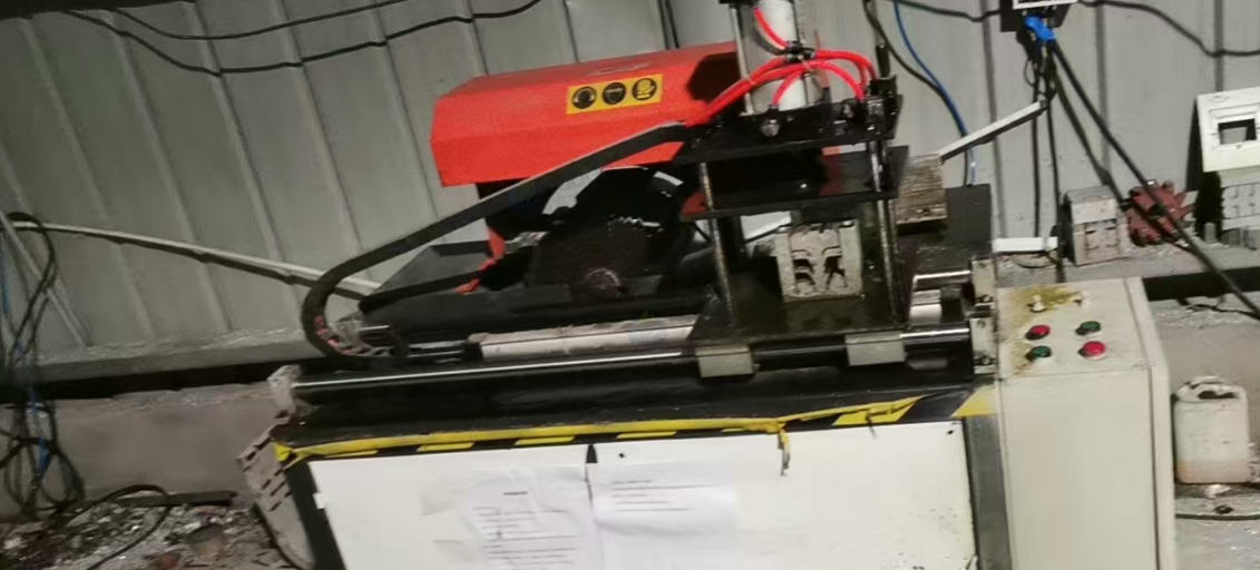 长沙地区工厂处理断桥铝门窗加工设备一套