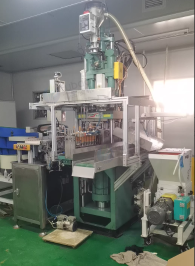 东营地区工厂处理民彩自动注塑机