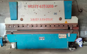 威海地区工厂处理2台液压板料折弯机 1台液压剪板机