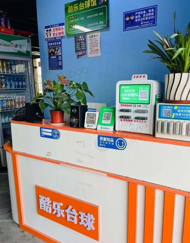 柳州地区处理台球桌、5匹空调天花机、洗球机等设备