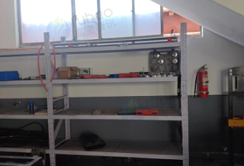 拉萨地区处理龙门举升机 洗车机 工位桌 货架 拆胎机 空压机 大梁校正仪 四轮定位仪 储气罐 工具车等汽修厂整体设备