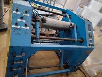 聊城地区处理自用18年昌龙兴高速薄膜复卷机 自动缠绕膜机