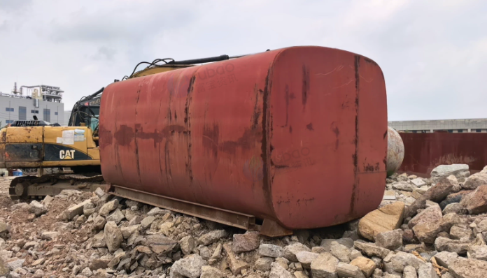 连云港地区工厂处理水罐油罐一批