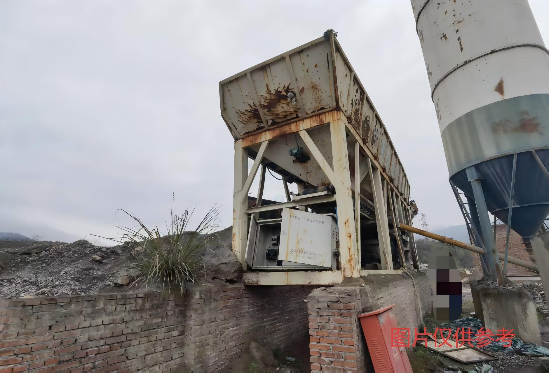 2月10日重庆綦江道路材料公司稳定土搅拌站WCB400一体机一台转让公告