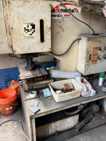 东莞地区工厂处理博冲BQCI液压剪板机、100T冲孔机