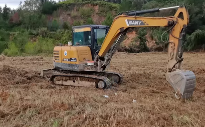 赣州地区处理18年自用挖掘机