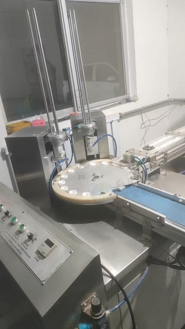 沧州地区处理富日FRTB-SD3全自动瓶盖人垫机