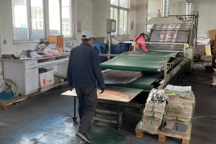 泰州地区工厂处理1300全自动裱线机