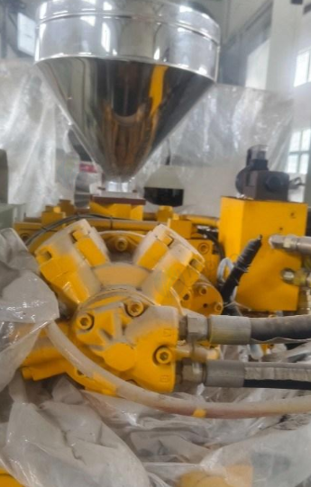 苏州地区工厂处理工正一步法吹瓶机