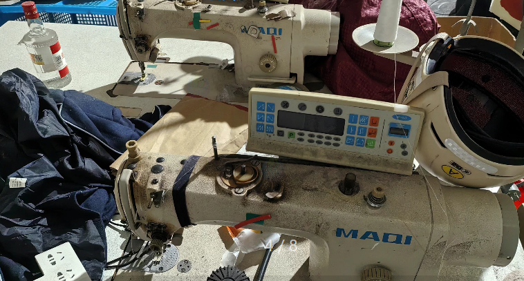 南通地区工厂处理服装设备一批