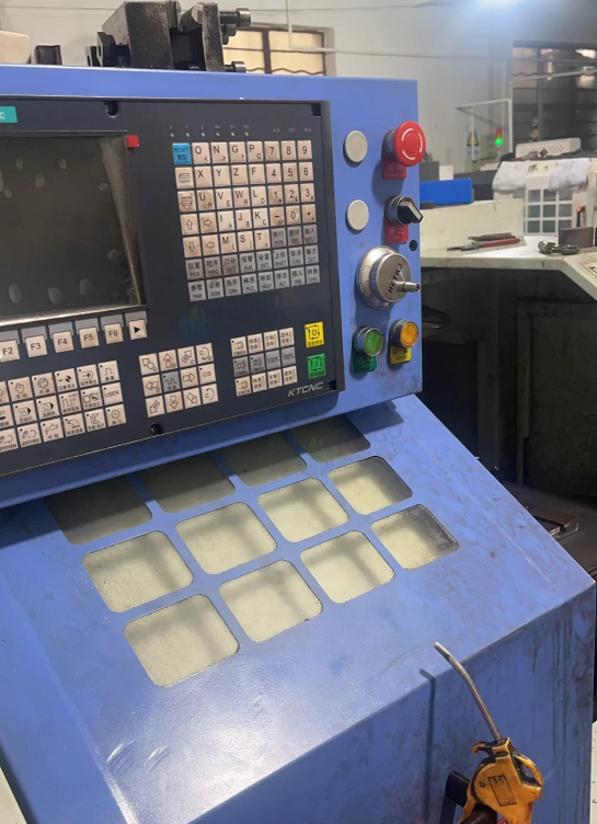 常州地区工厂处理平晨小数控2台