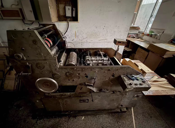 泰州地区工厂处理印刷厂整厂设备