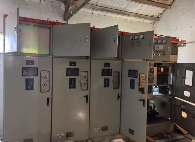 徐州地区工厂处理高压配电柜1套、电力柜3组