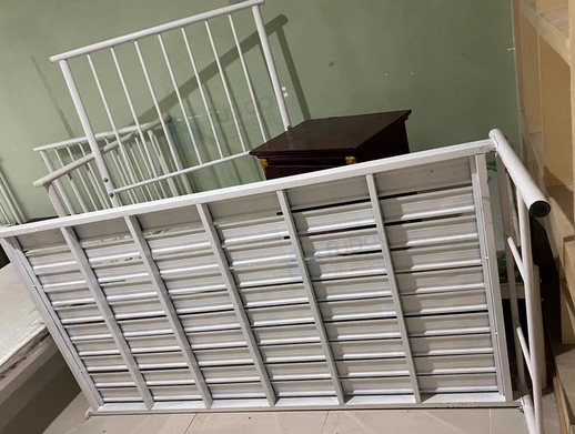 北京地区处理铁架子单人床