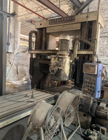 广州地区处理南通京鼎龙门铣床MG2080T1