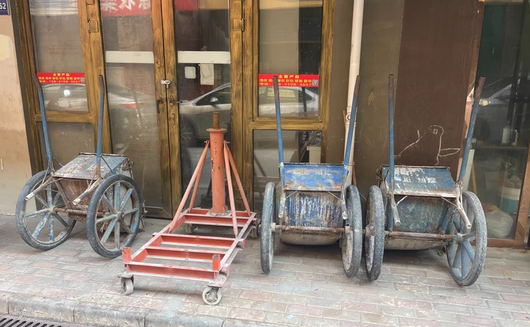 南昌地区处理工地小型吊机